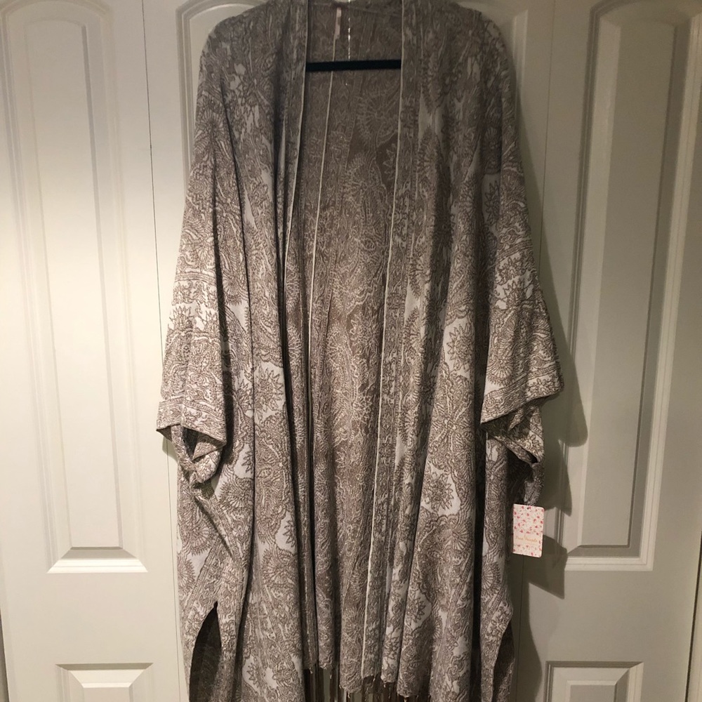 Hendrix Cardigan/Cape
